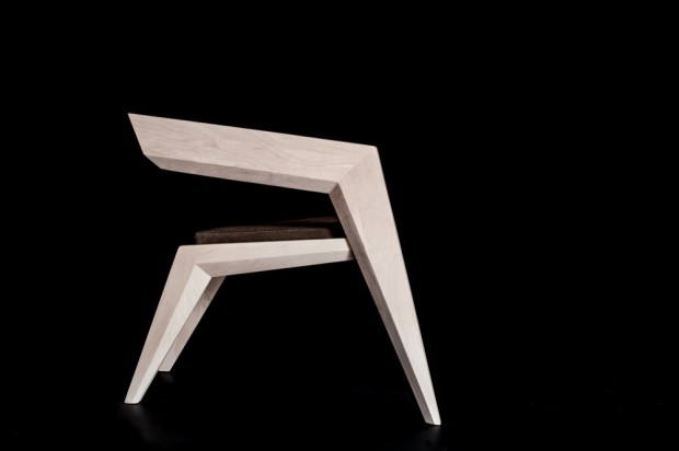 Dans le style du minimalisme avant-gardiste : fauteuil 2R par Sien 2 studio