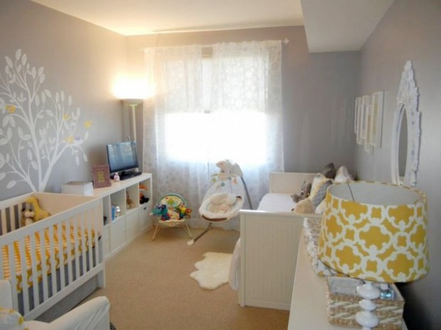 Intérieur d'une chambre aux nuances jaunes pour un nouveau-né