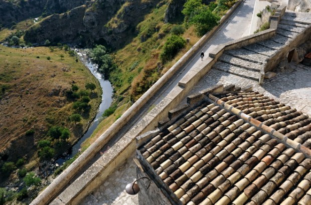 Le-Grotte-della-Civita10