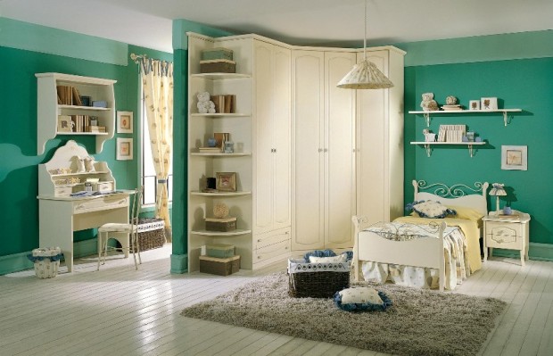 chambre d'enfant dans un style classique