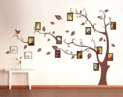 Arbre décoratif dans un décor moderne