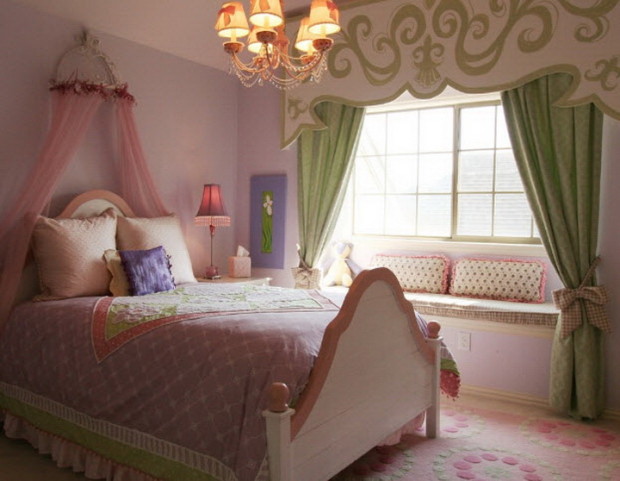 chambre d'enfant dans un style classique