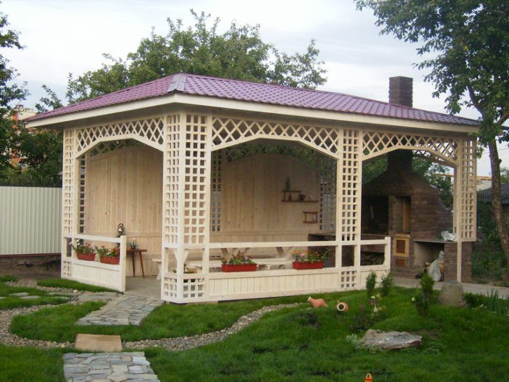 gazebo à faire soi-même avec barbecue