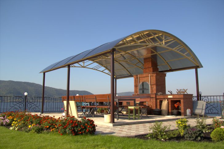 gazebo pour chalets d'été en polycarbonate