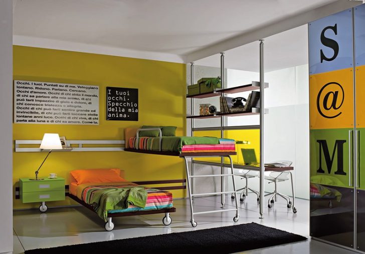 chambres d'enfants avec lits superposés
