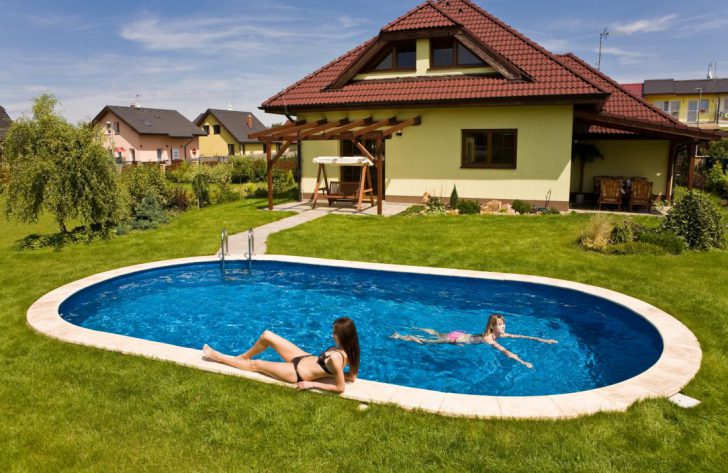 piscine pas chère pour une résidence d'été