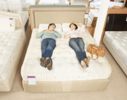 Choisir un lit : canapé ou lit ?