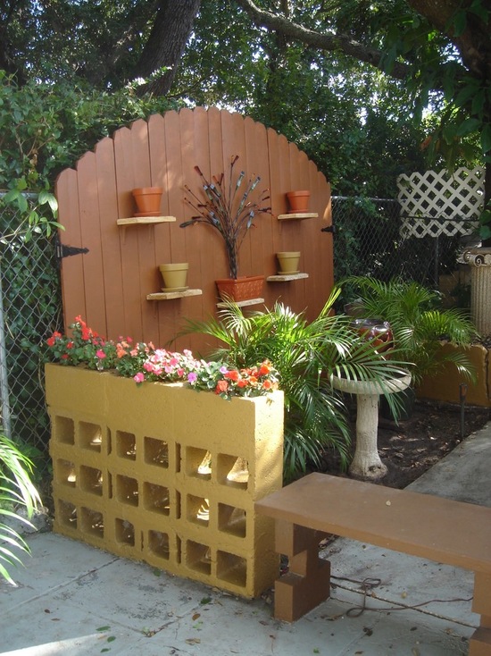 pots de fleurs en plein air