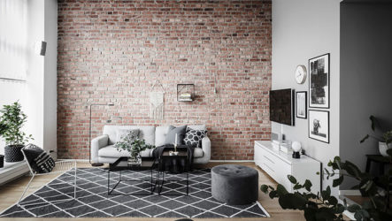 Mur de briques - le point culminant d'un salon moderne